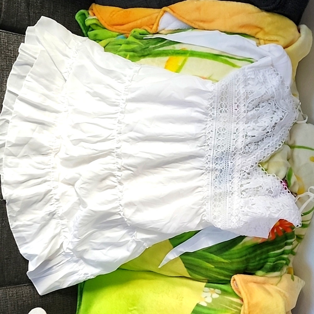 White spaghetti stap dress